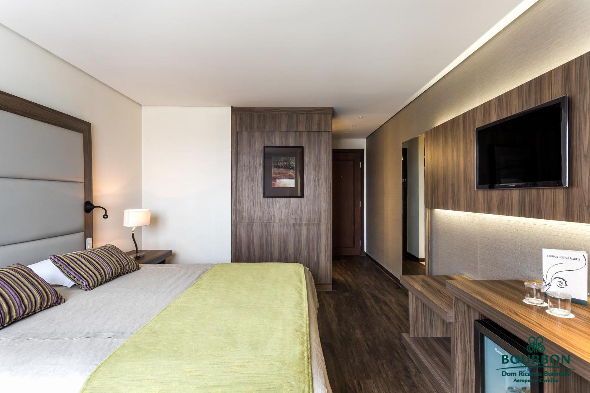 Hotel Bourbon Dom Ricardo Aeroporto Curitiba Business 4*