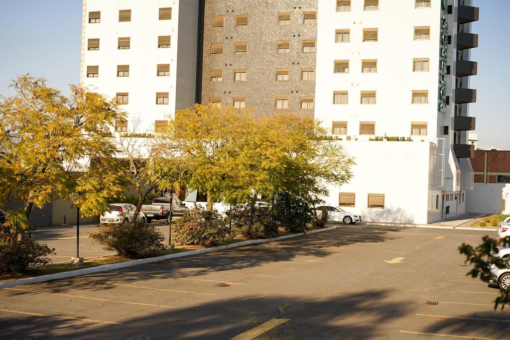 Hotel Bourbon Dom Ricardo Aeroporto Curitiba Business 4*
